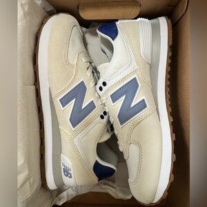 New Balance women’s Sneakers